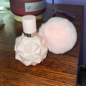 Ariana Grande Sweet Like Candy